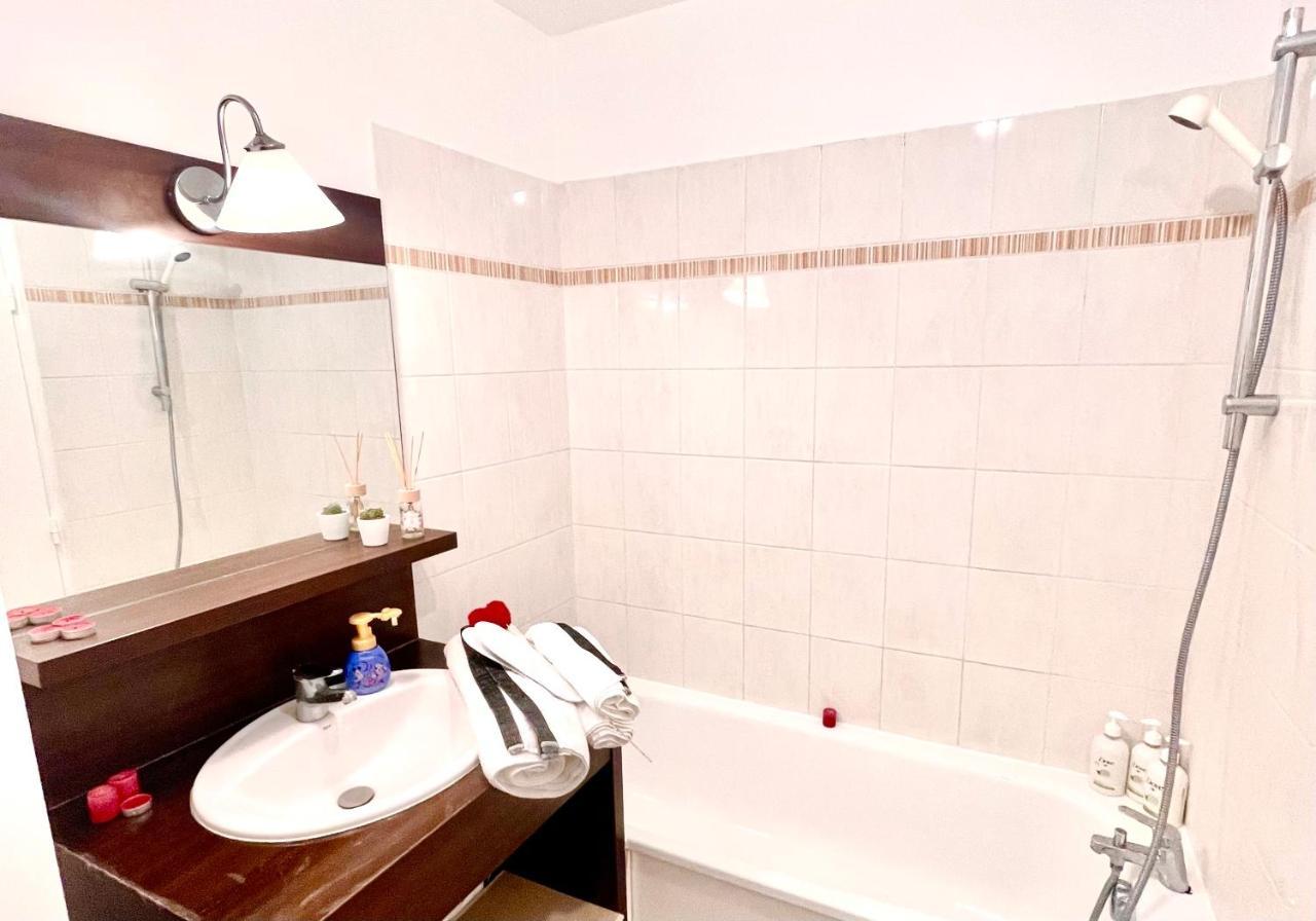 5 Min From Disneyland Cozy Retreat Daire Montévrain Dış mekan fotoğraf